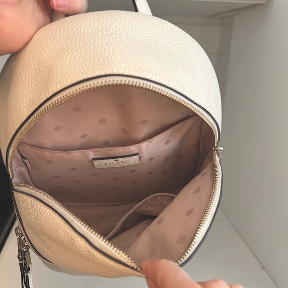KATE SPADE: Karina Medium Leather Backpack - Ivory - Picture 5 of 6